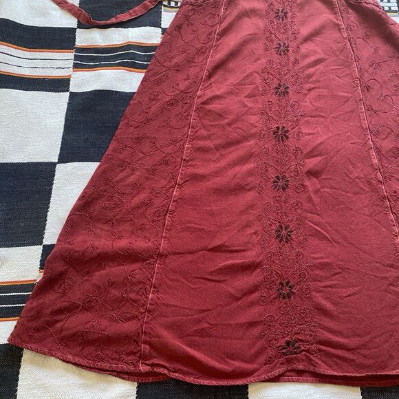 Vintage Just Cruising Rayon Floral Embroidered Midi Dress. 3/4 Sleeves. One Size - Picture 11 of 16